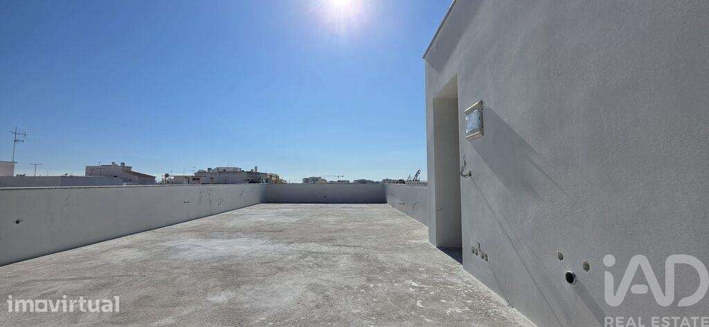 Apartamento T2 em Quarteira de 183,00 m2 - Grande imagem: 5/6