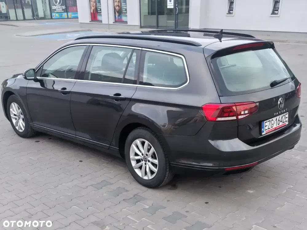 Volkswagen Passat 2.0 TDI SCR Comfortline - 8