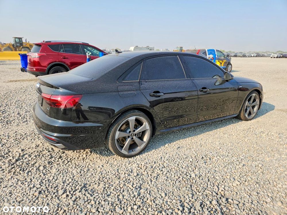 Audi A4 Limousine 45 TFSI quattro S tronic S line - 4