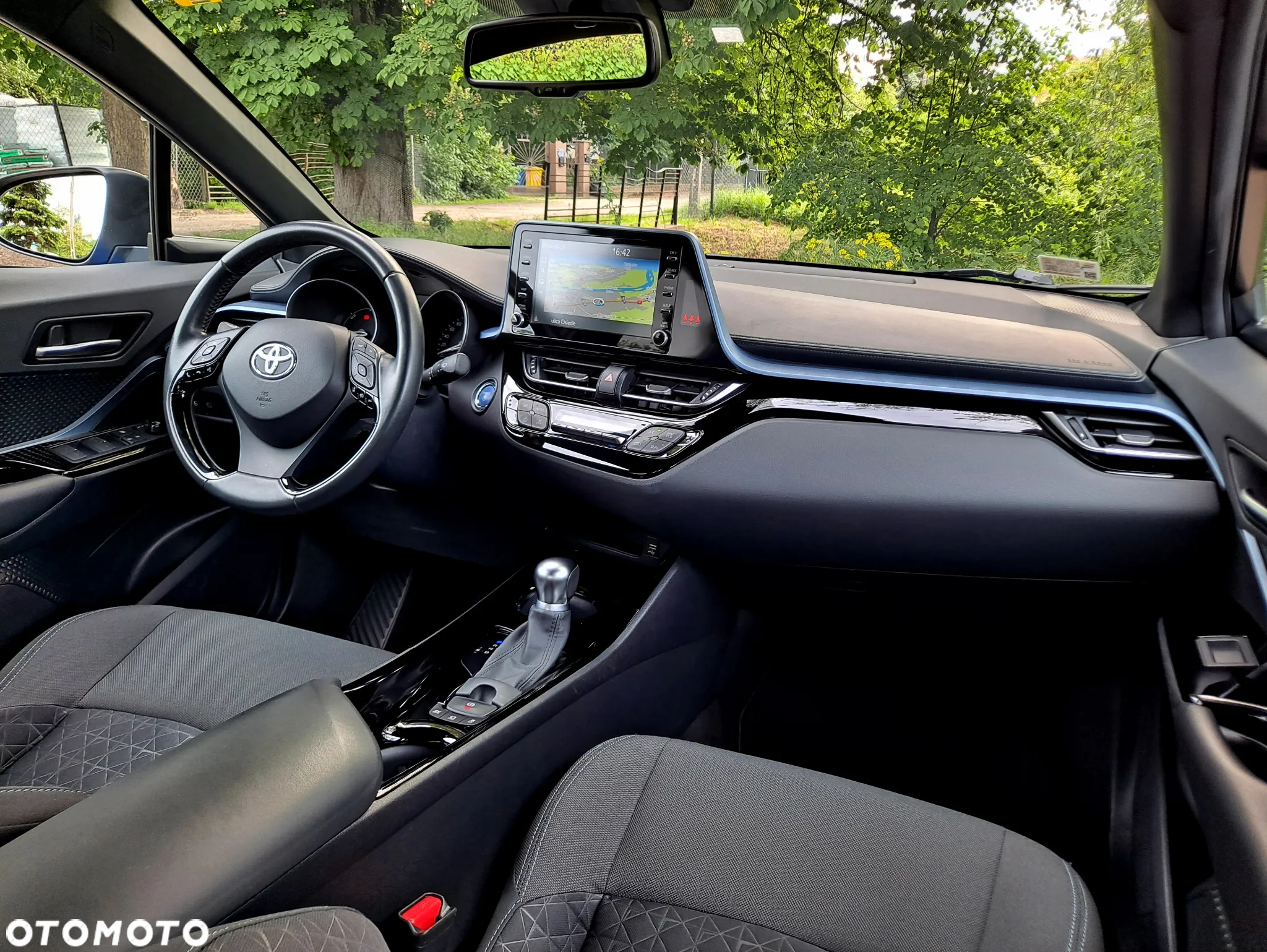 Toyota C-HR 2.0 Hybrid Executive - 5