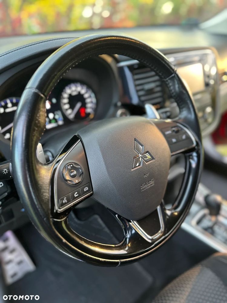 Mitsubishi Outlander 2.0 Intense 4WD CVT - 25