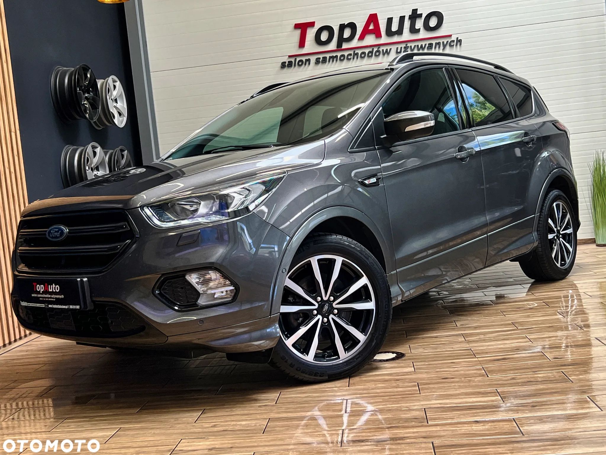 Ford Kuga 2.0 TDCi 2x4 ST-Line - 1