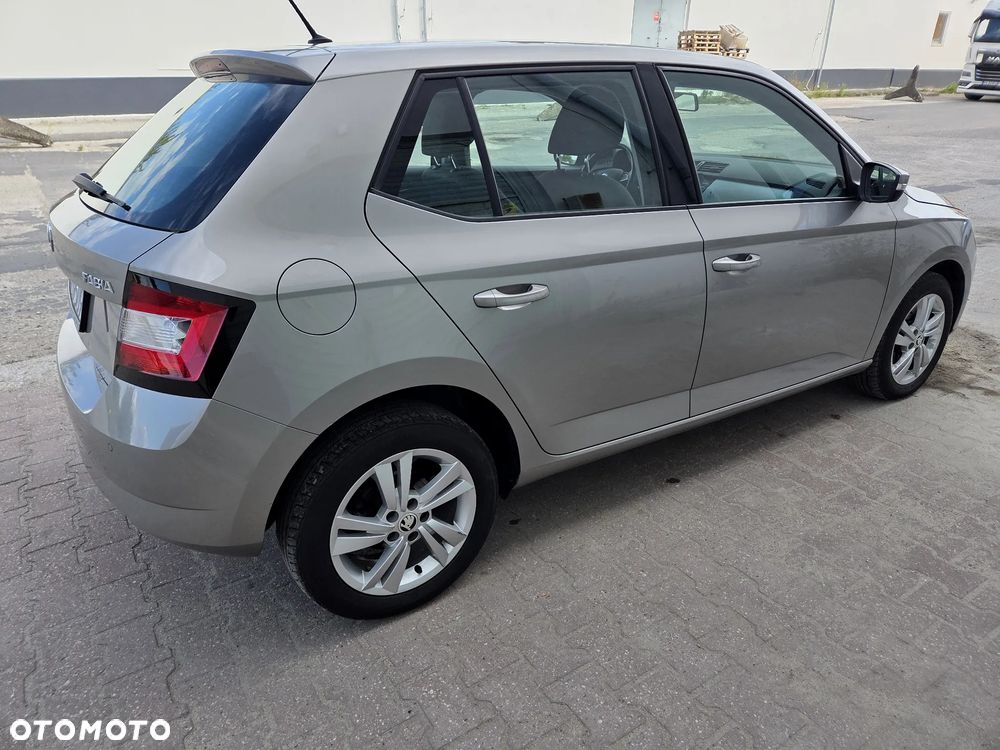 Skoda Fabia 1.2 TSI Active - 8