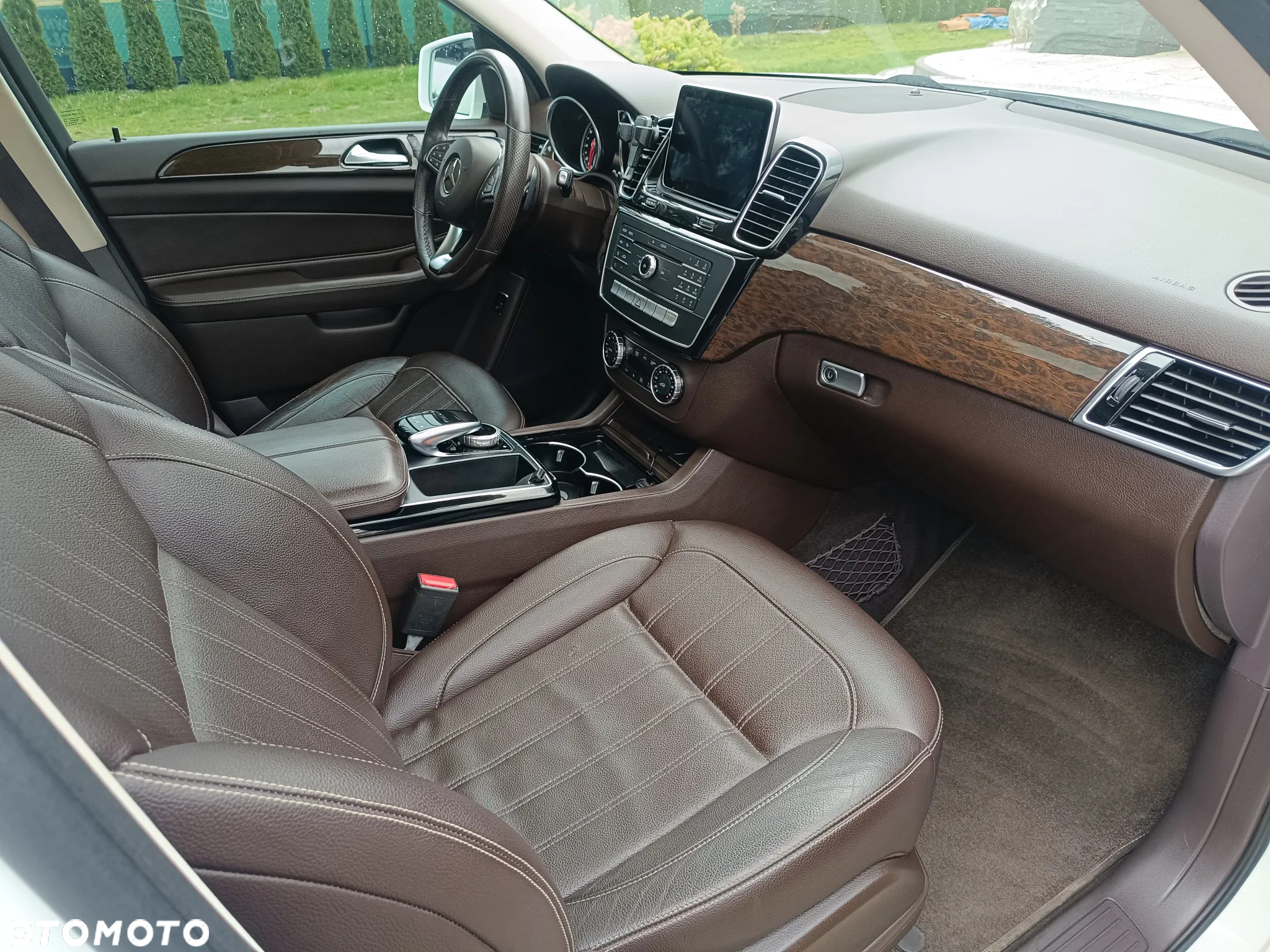 Mercedes-Benz GLE - 11