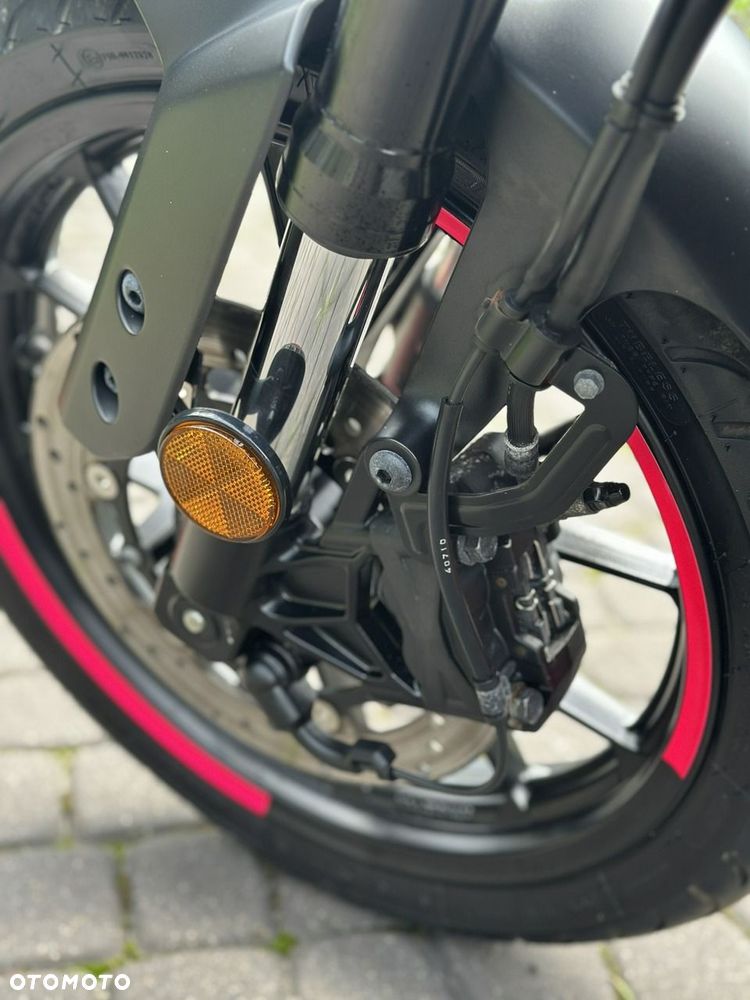 Yamaha MT - 13