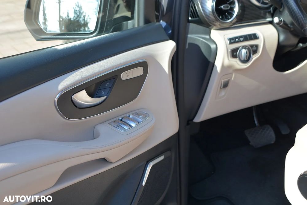 Mercedes-Benz V 300 d Lang 4Matic 9G-TRONIC Avantgarde Edition - 13