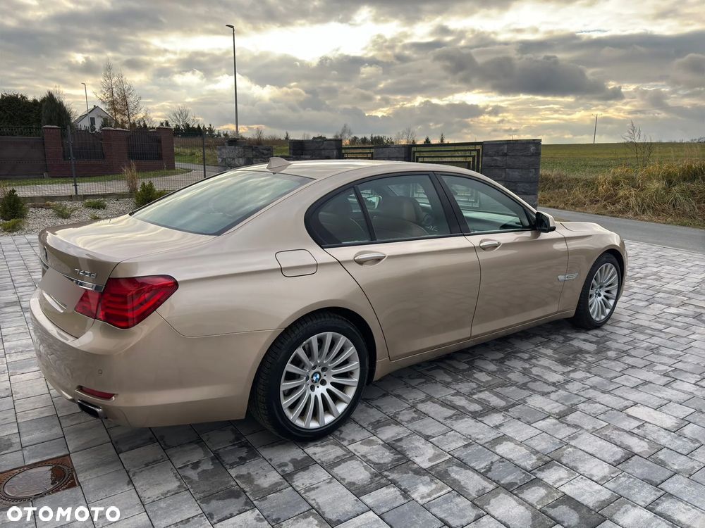 BMW Seria 7 740d xDrive - 6