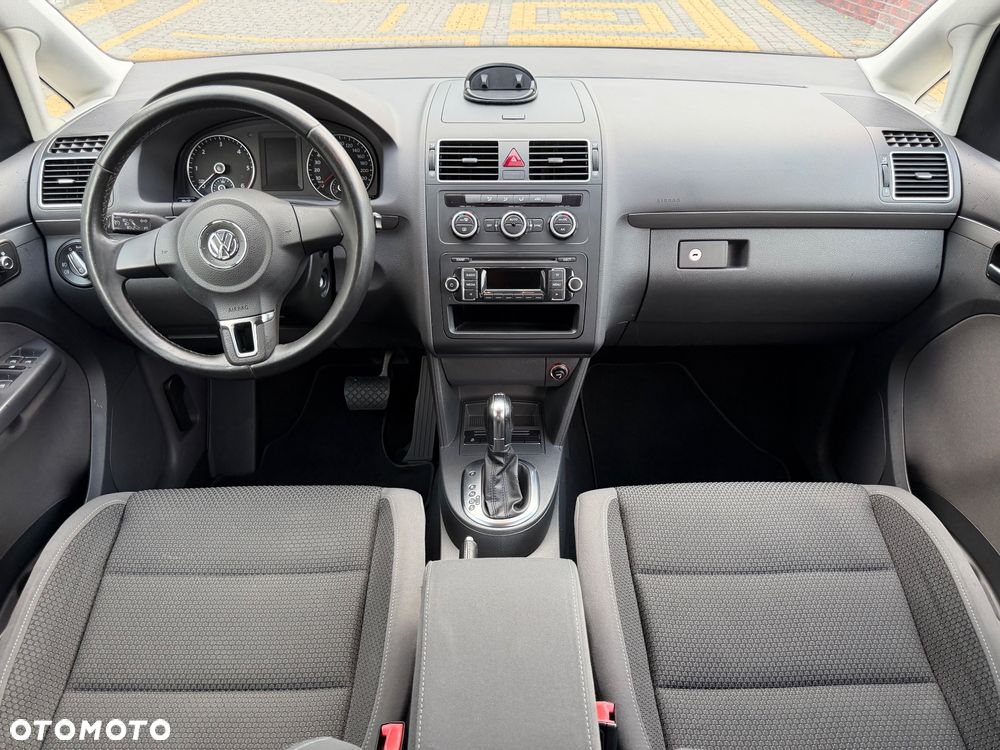 Volkswagen Touran 1.6 TDI DPF BlueMotion Technology DSG Trendline - 13