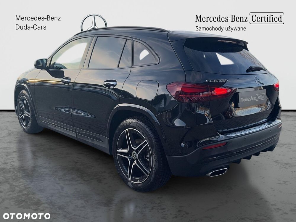 Mercedes-Benz GLA 200 AMG Line - 8