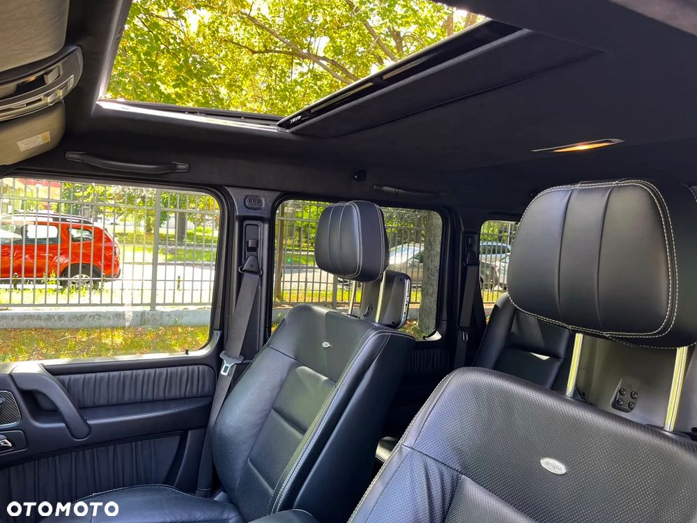 Mercedes-Benz Klasa G 63 AMG AMG SPEEDSHIFT 7G-TRONIC - 23