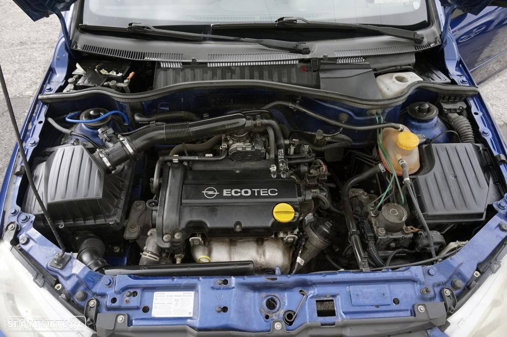 Opel Corsa 1.2 Twinport First - 16