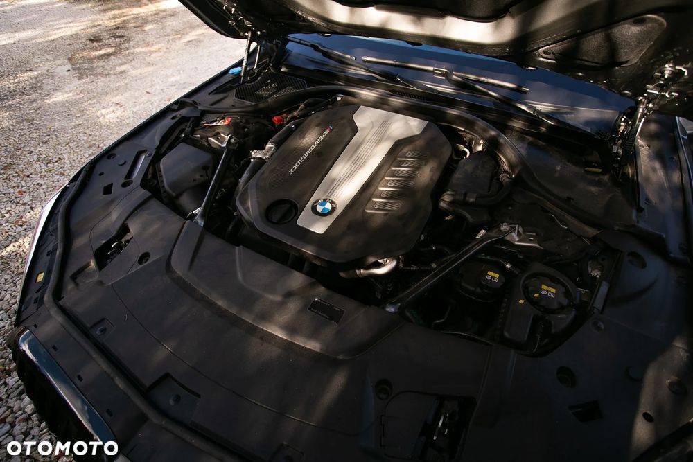 BMW Seria 7 750Ld xDrive sport - 16