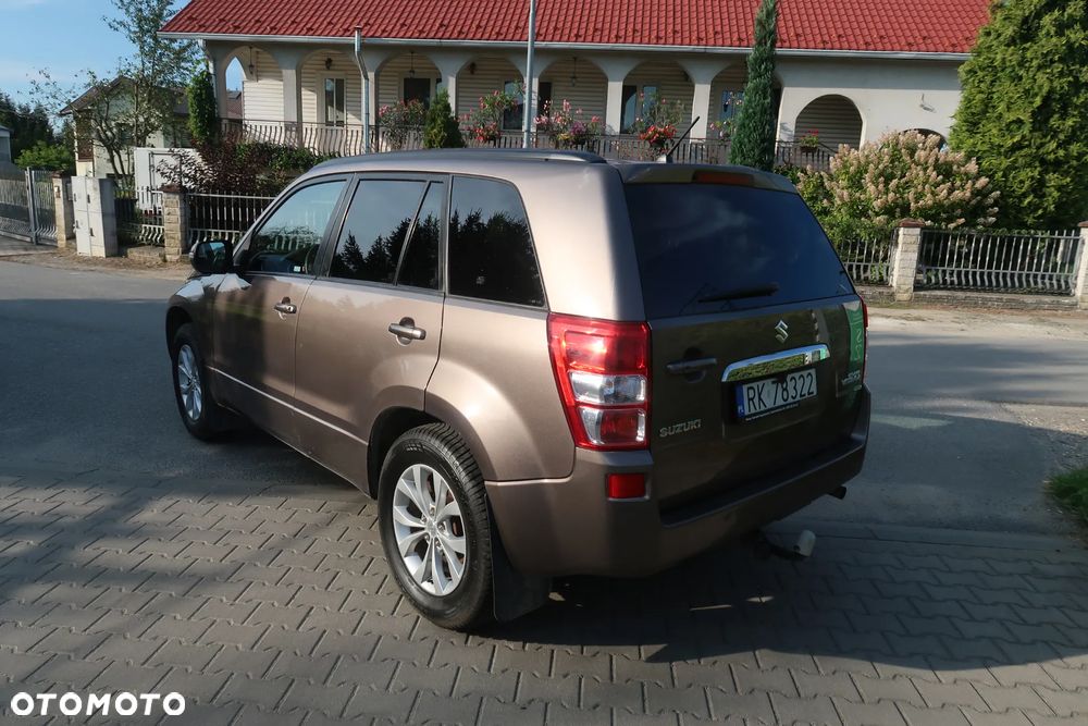 Suzuki Grand Vitara 2.4 Comfort - 8