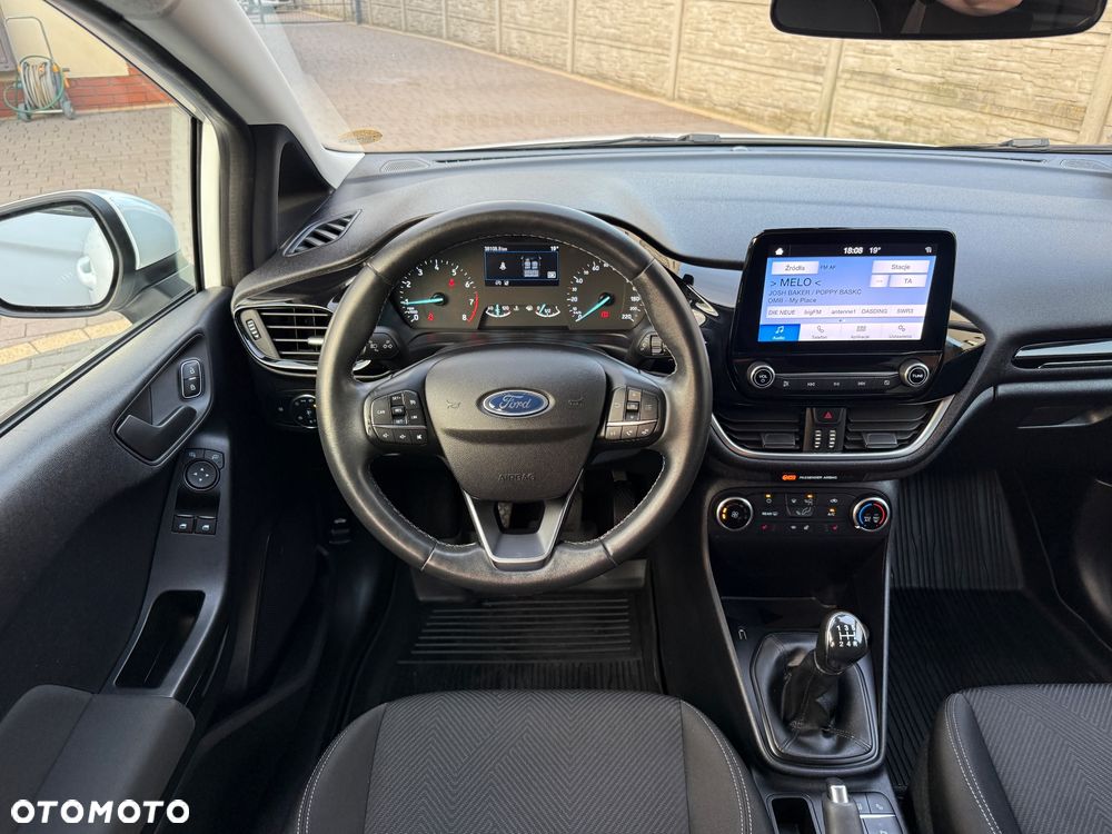Ford Fiesta 1.1 Titanium - 28