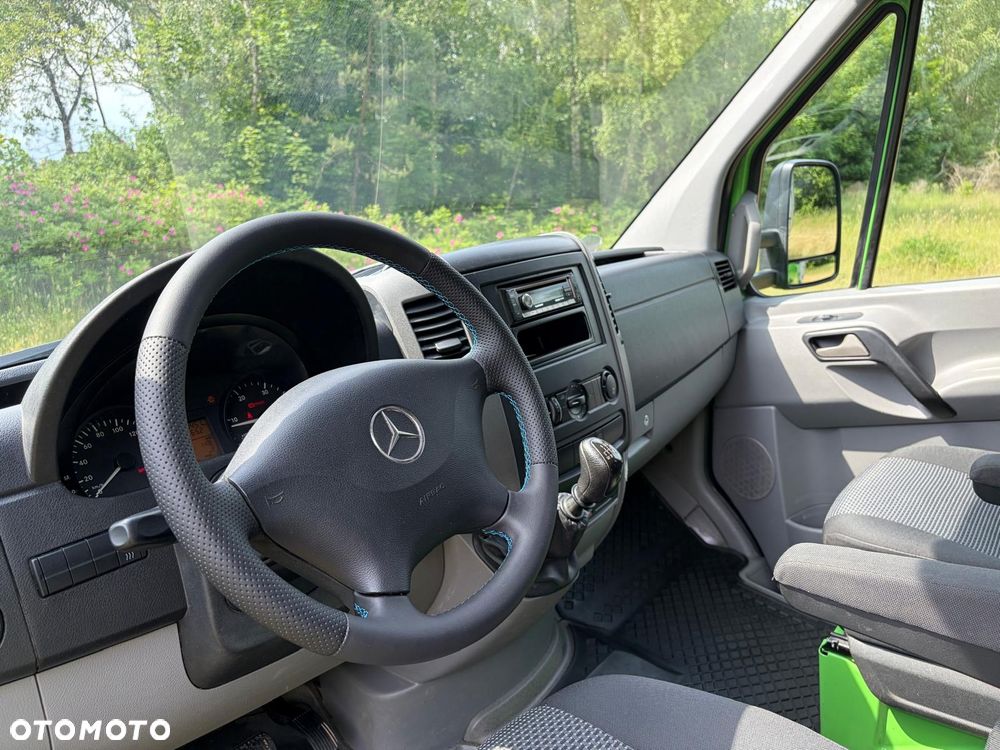 Mercedes-Benz Sprinter - 10