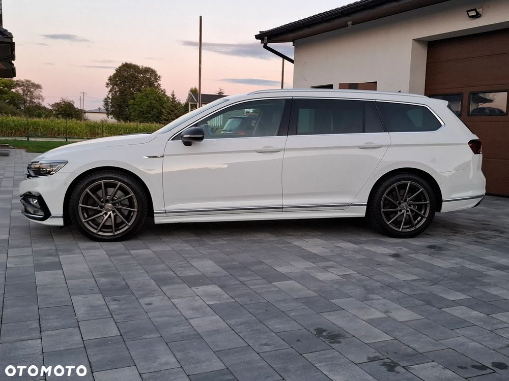 Volkswagen Passat 2.0 TDI SCR 4Motion DDG Highline - 26