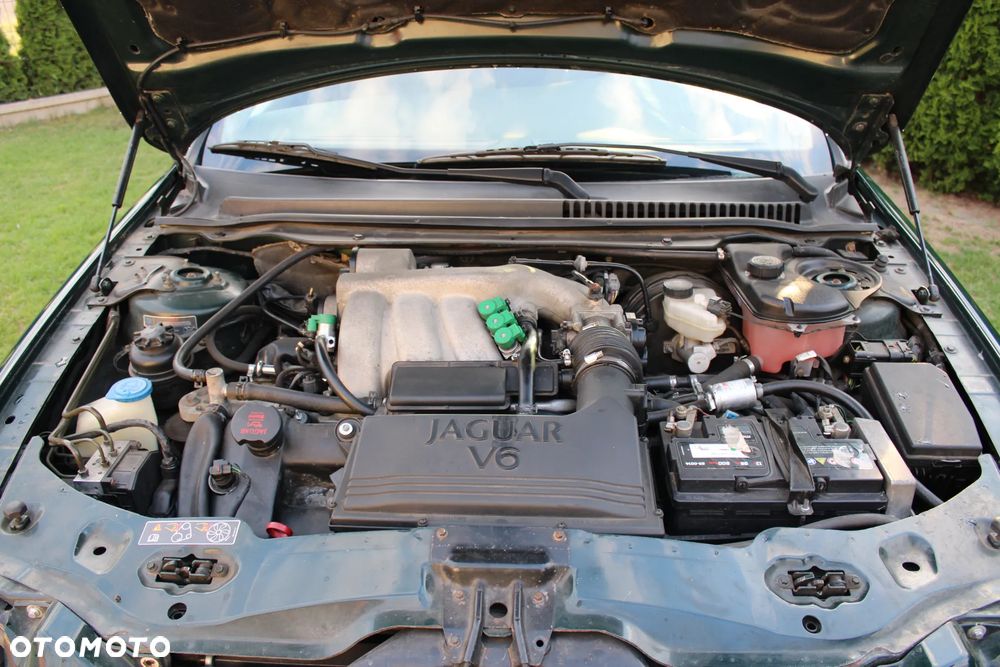 Jaguar X-Type 2.5 V6 4x4 Executive - 15