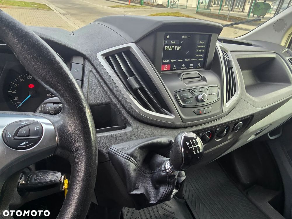 Ford Transit - 10