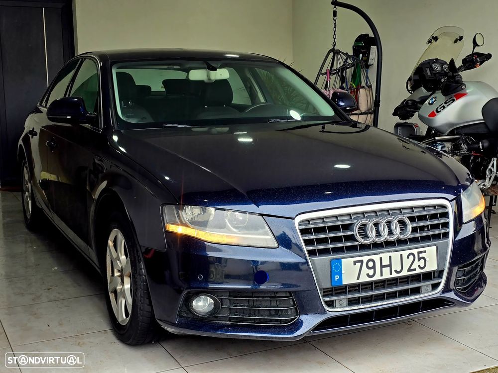 Audi A4 2.0 TDI exclusive - 1