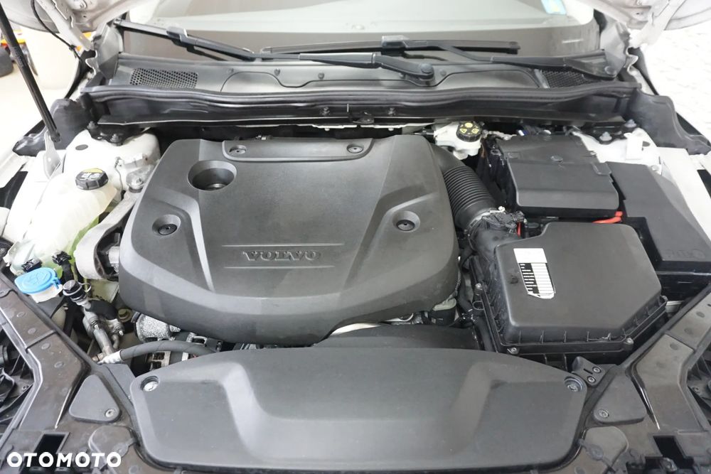 Volvo V40 D2 Geartronic Kinetic - 40