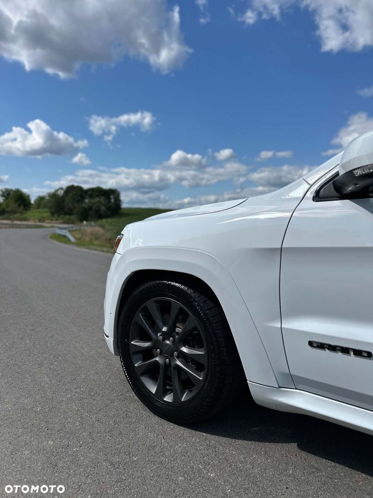 Jeep Grand Cherokee 5.7 V8 HEMI Overland Summit - 14
