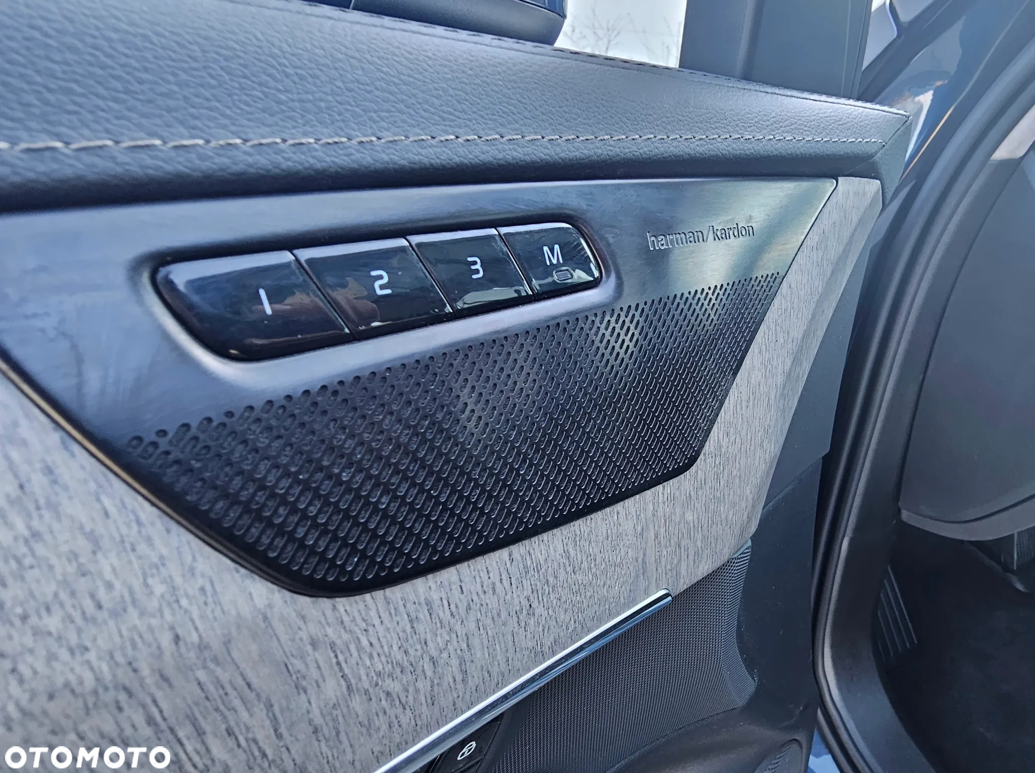 Volvo XC 90 T8 AWD Plug-In Hybrid Ultimate Bright 7os - 18