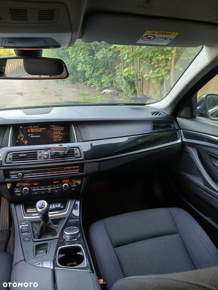BMW Seria 5 520d - 10