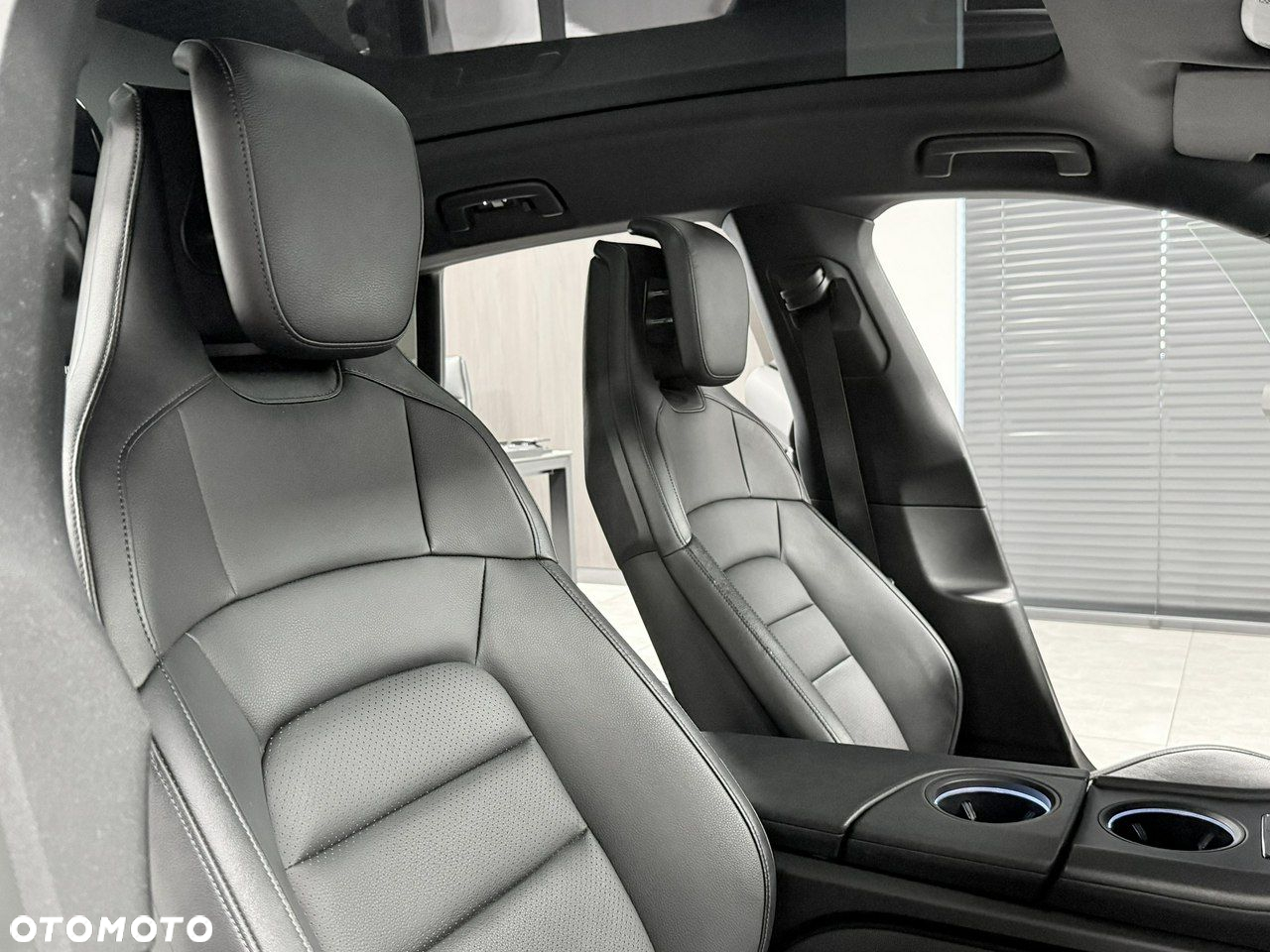 Porsche Taycan Sport Turismo Performance Plus - 21