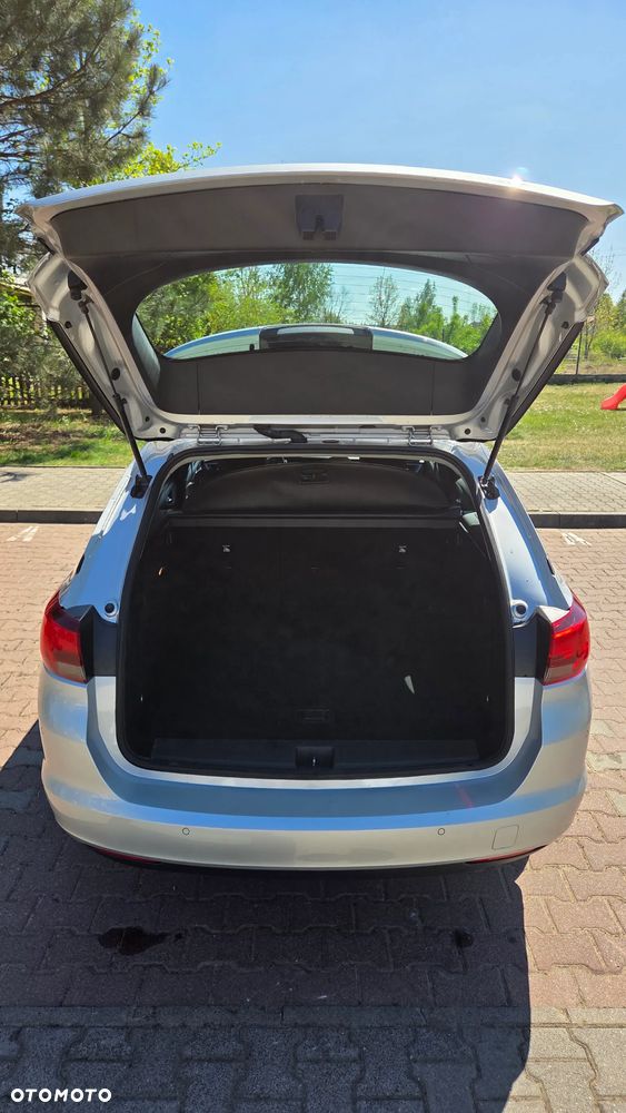 Opel Astra 1.4 T Enjoy - 23