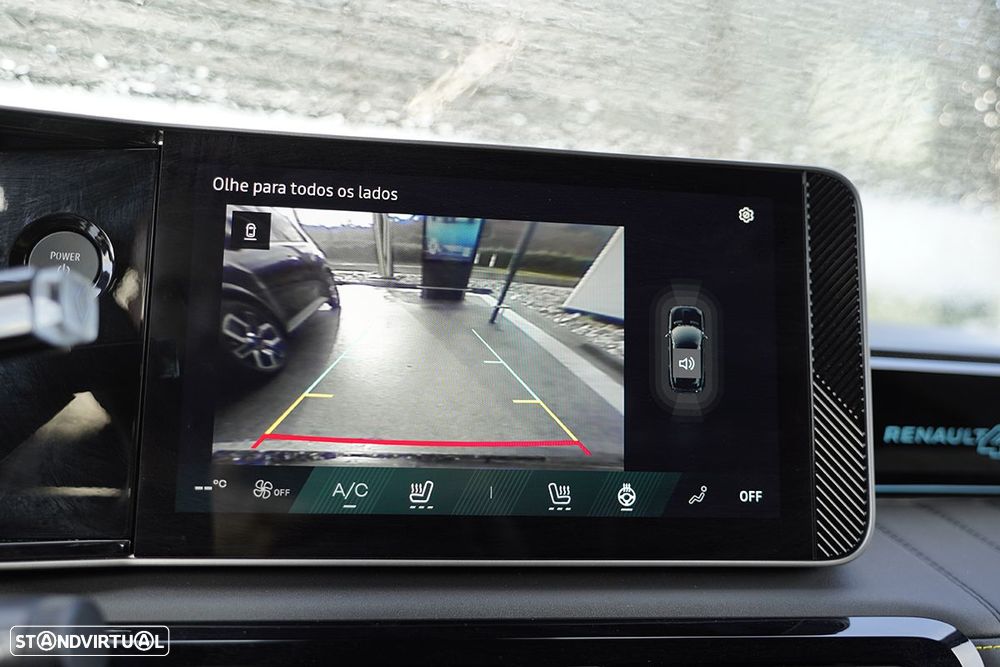 Renault 4 E-Tech 52 kWh Iconic Autonomia Conforto - 13