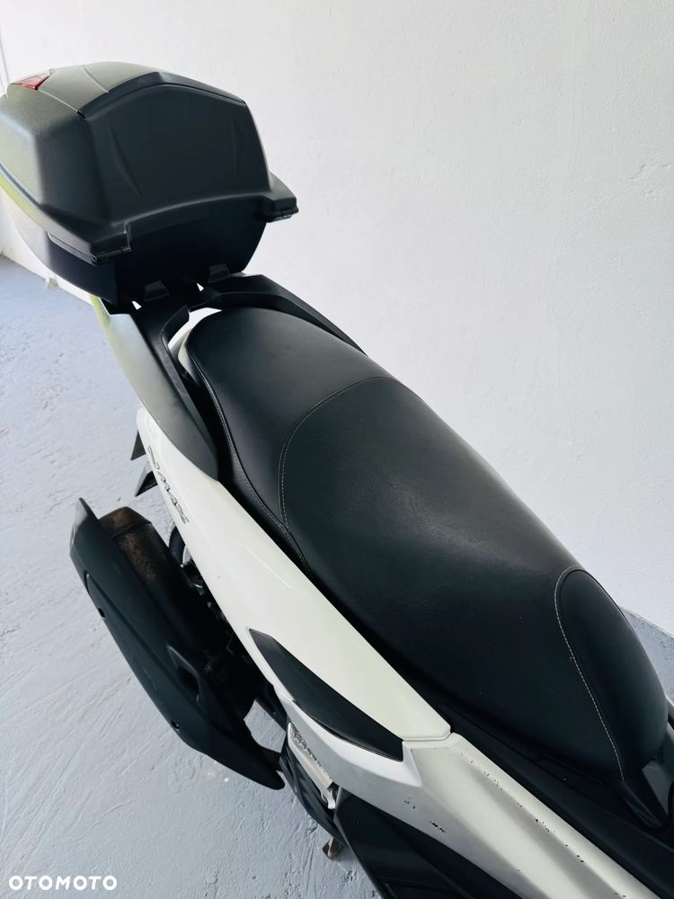 Yamaha NMAX - 22