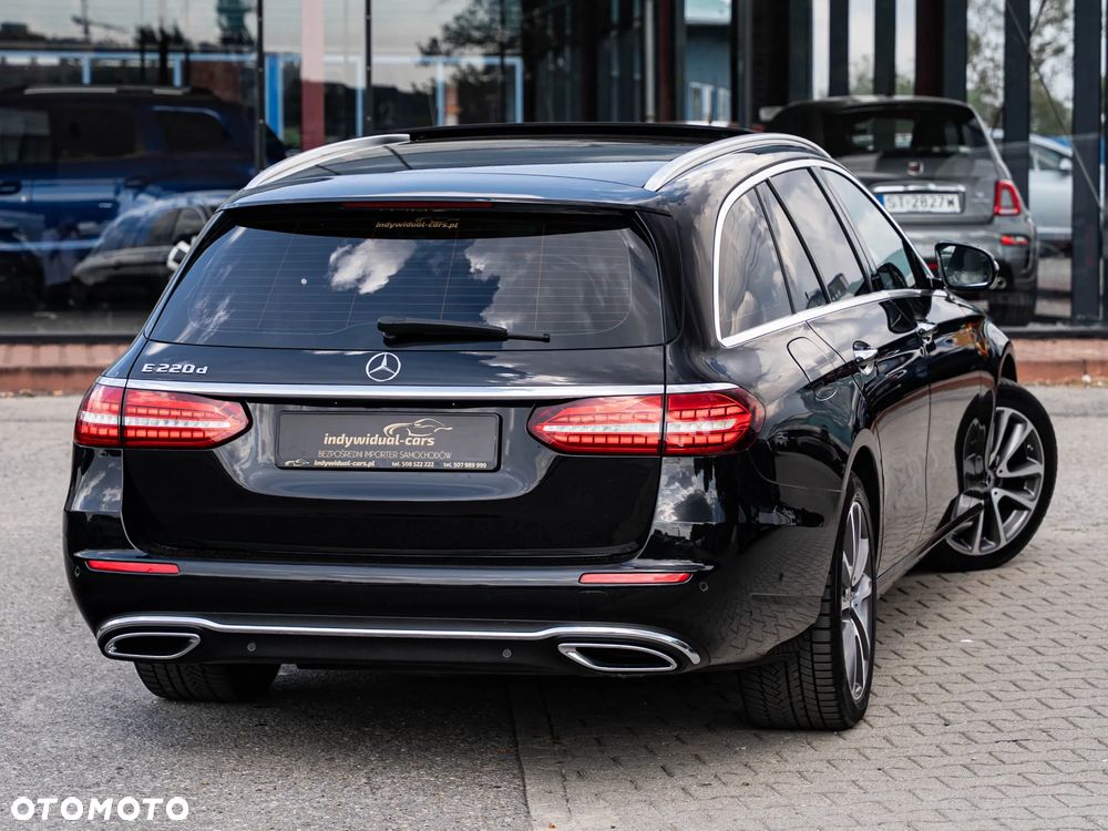 Mercedes-Benz Klasa E 220 d T 9G-TRONIC Exclusive - 3
