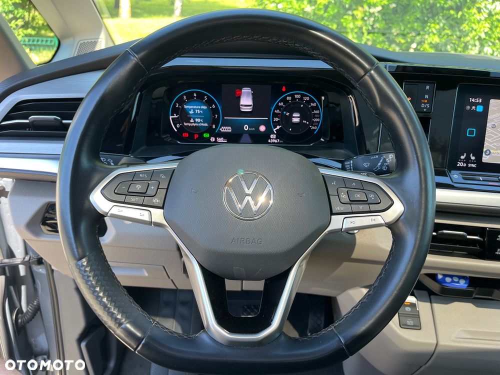 Volkswagen Multivan - 10