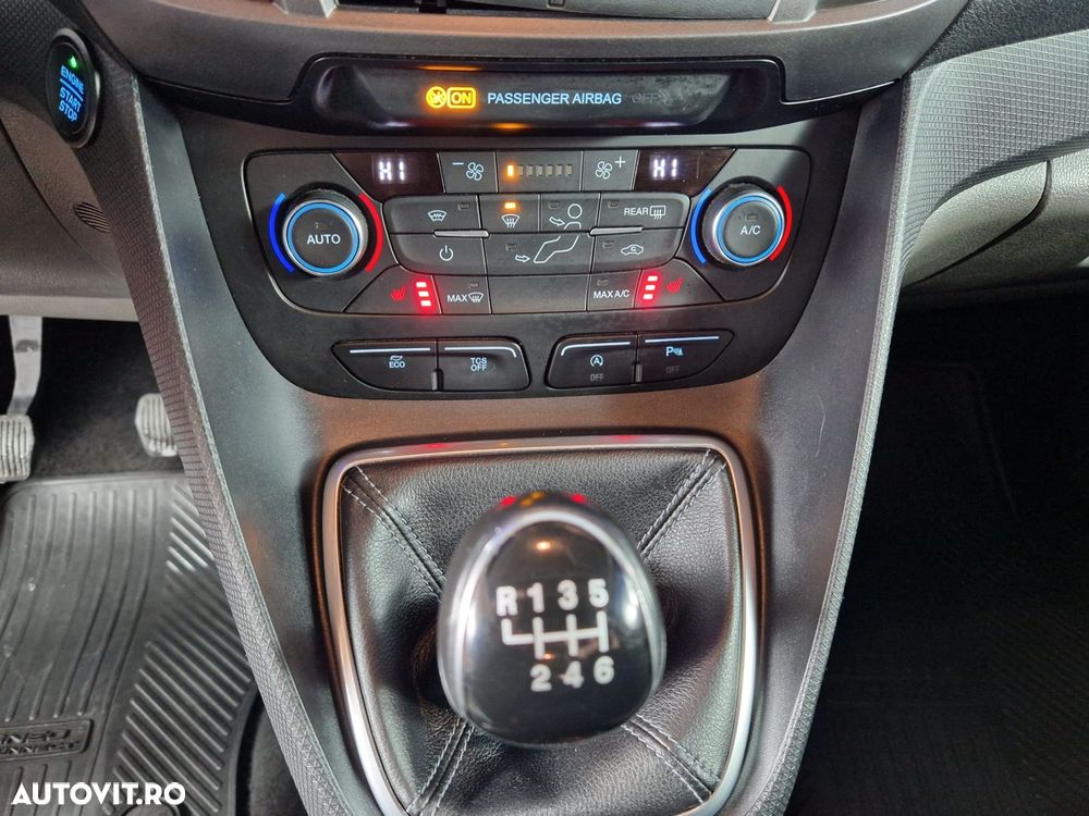 Ford Tourneo Connect - 25