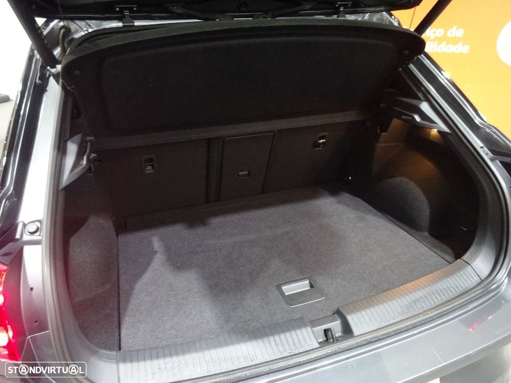 VW T-Roc 2.0 TDI R-Line DSG - 33