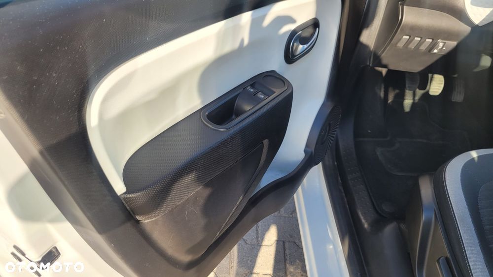 Renault Twingo SCe 70 Start&Stop Intens - 21