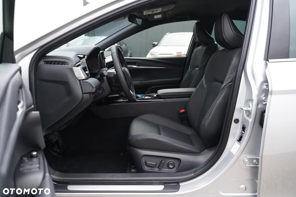 Toyota Camry - 11