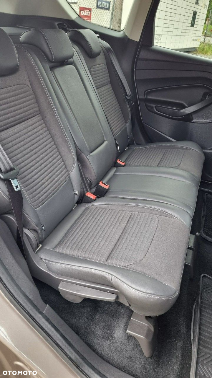Ford Kuga - 18