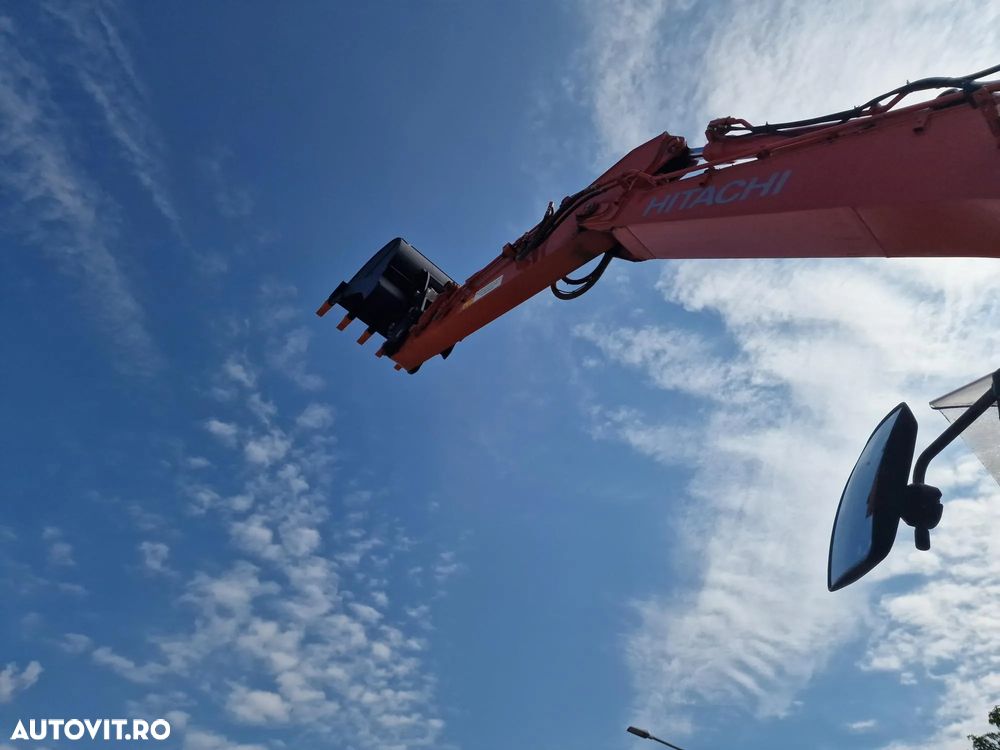 Hitachi ZX225-6, 26,2t, 2021, 2.976h, COMPACT. CUPLA RAPIDA, cupa NOUA, camera spate si laterale, lant 90% ok doar 300h mars, consum mediu 11l/h, ad sapare 7m, motor Isuzu, produs in JAPONIA, revizia efectuata, scaun cu incalzire,CA NOU, PROMOTIE 113.900 EUR - 40