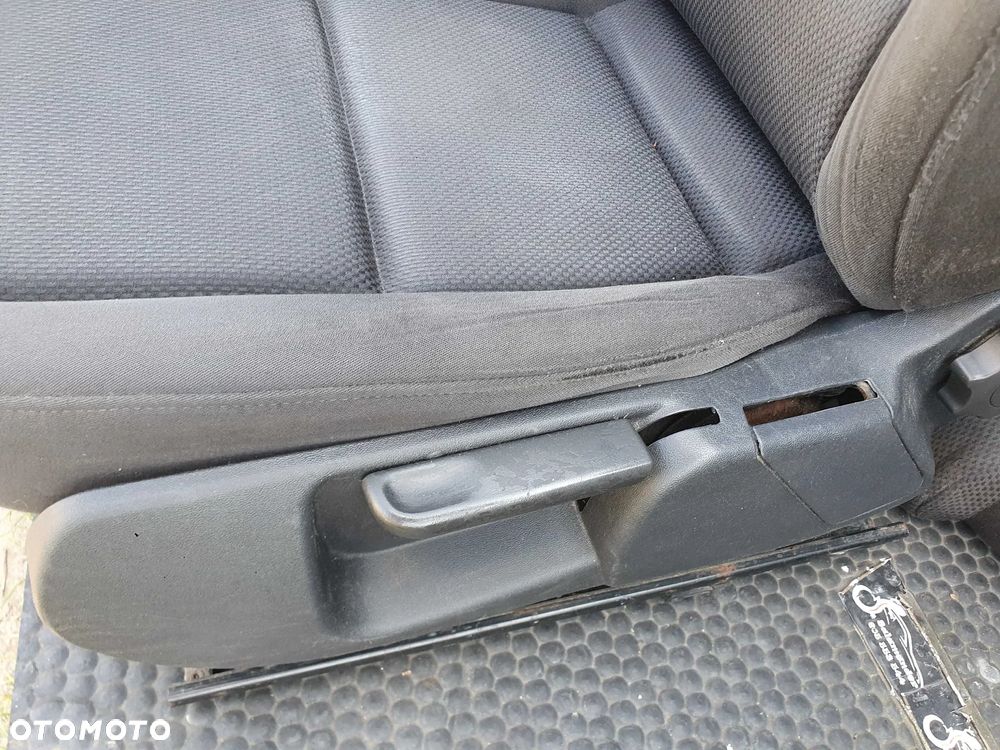 Fotele Fotel Kanapa Nieskladana Welur Czarne Soul Podlokietnik Audi A4 B6 Sedan Komplet - 13