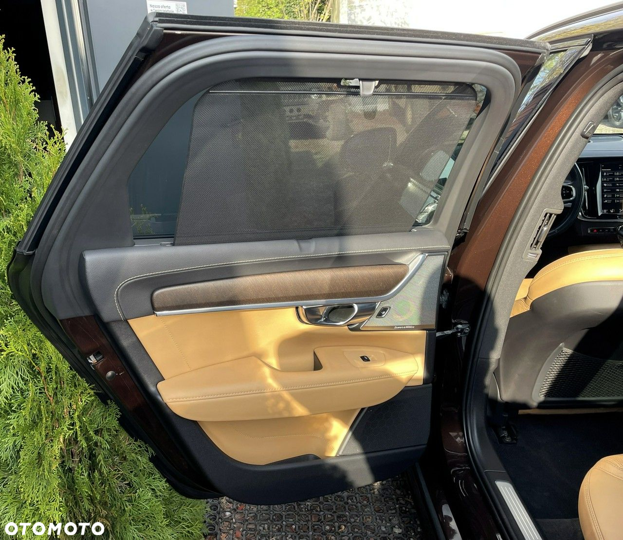 Volvo V90 Cross Country T6 AWD - 24