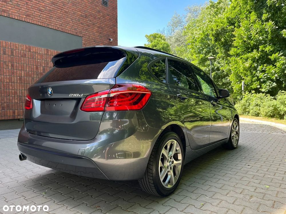 BMW Seria 2 218d - 4