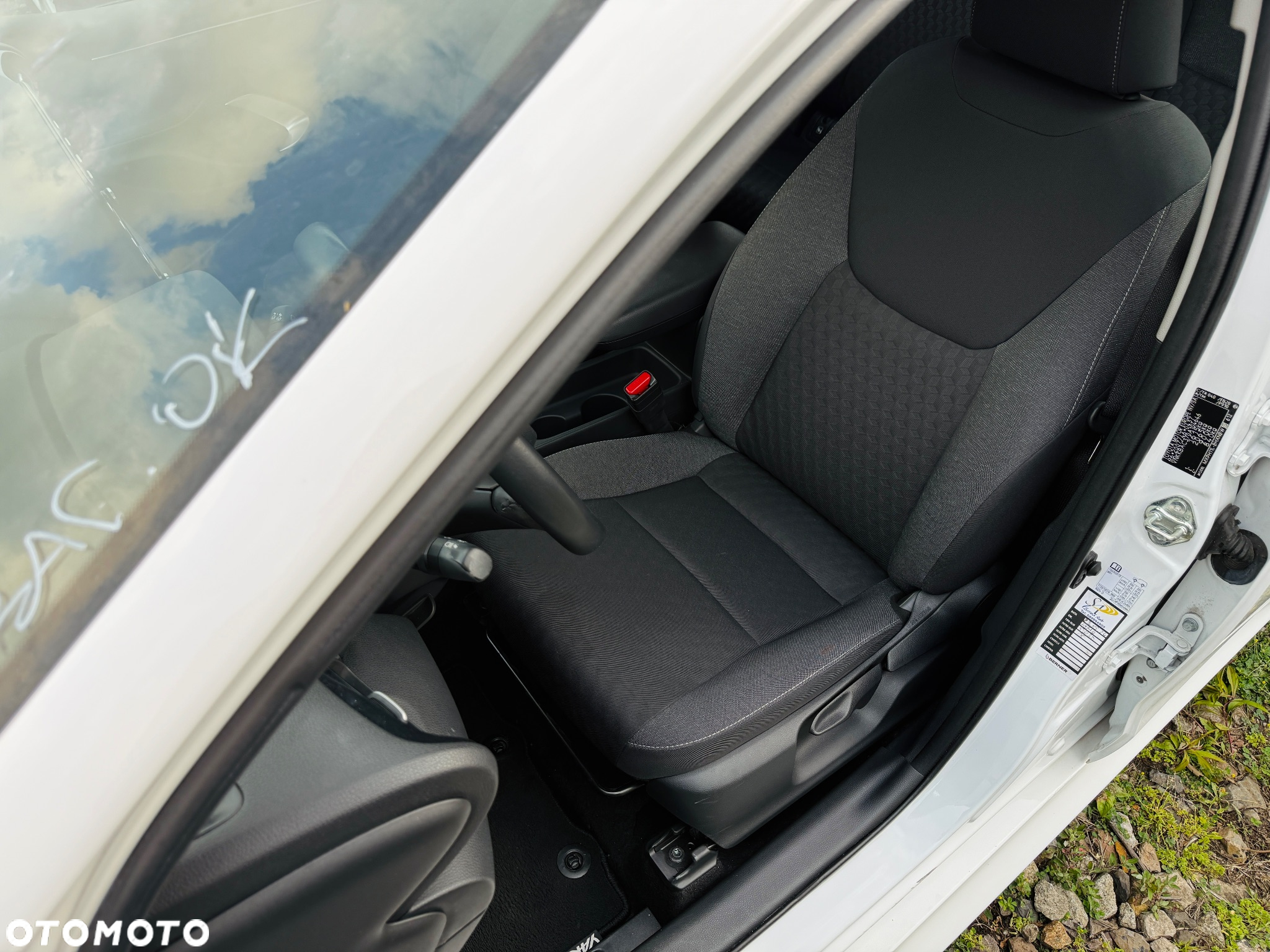 Toyota Yaris Hybrid 1.5 Active - 12