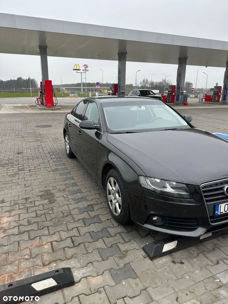 Audi A4 Limousine - 3