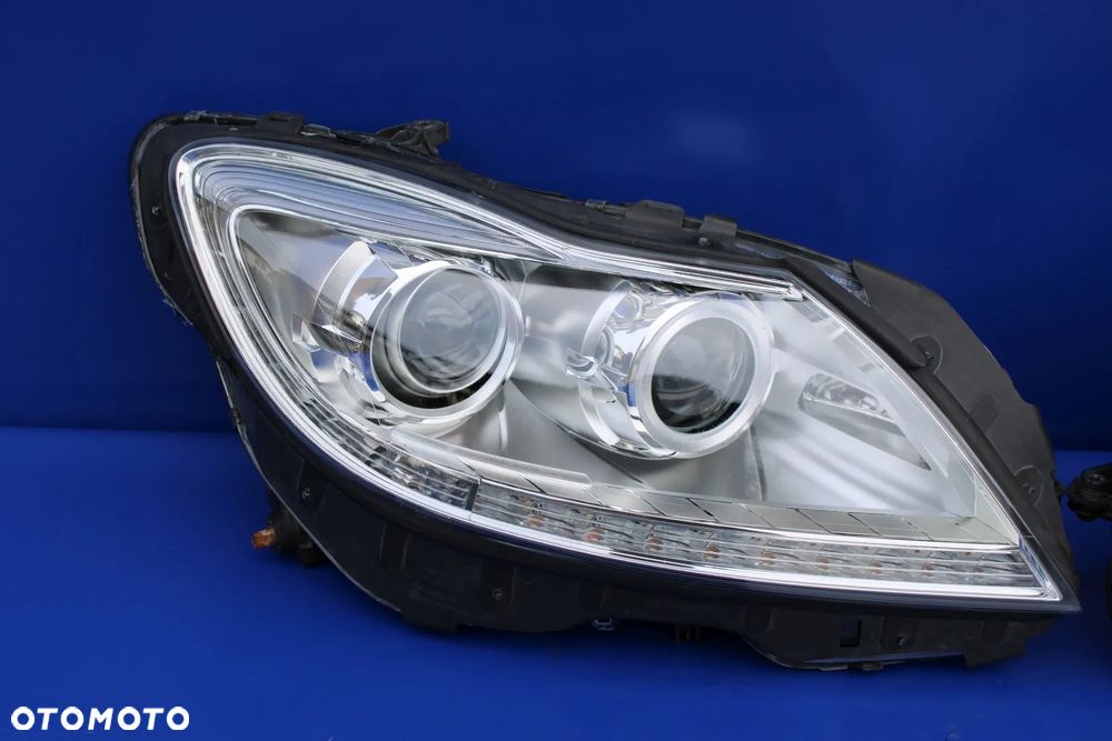 Reflektor prawy lampa prawa Led ILS OE Mercedes W216 C216 Lift Euro - 1