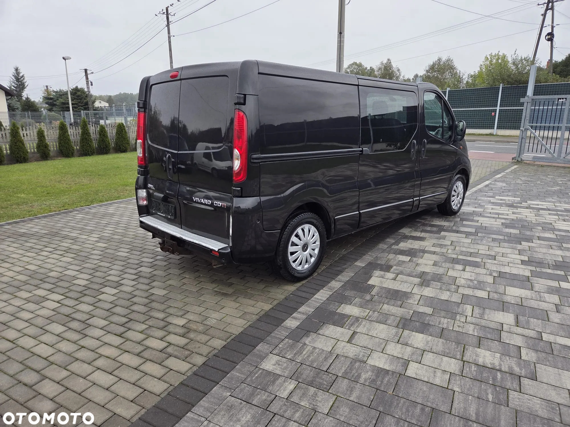 Opel VIVARO LONG KLIMA TEMPOMAT ORYGINAŁ DUBEL KABINA BRYGADÓWKA ZADBANY FULL OPCJA DOPOSAŻÓNY NA MAXA - 4