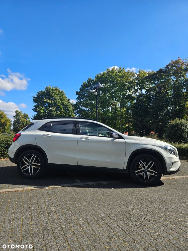 Mercedes-Benz GLA 250 4-Matic - 2