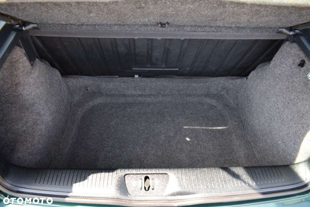 Volkswagen Polo - 10