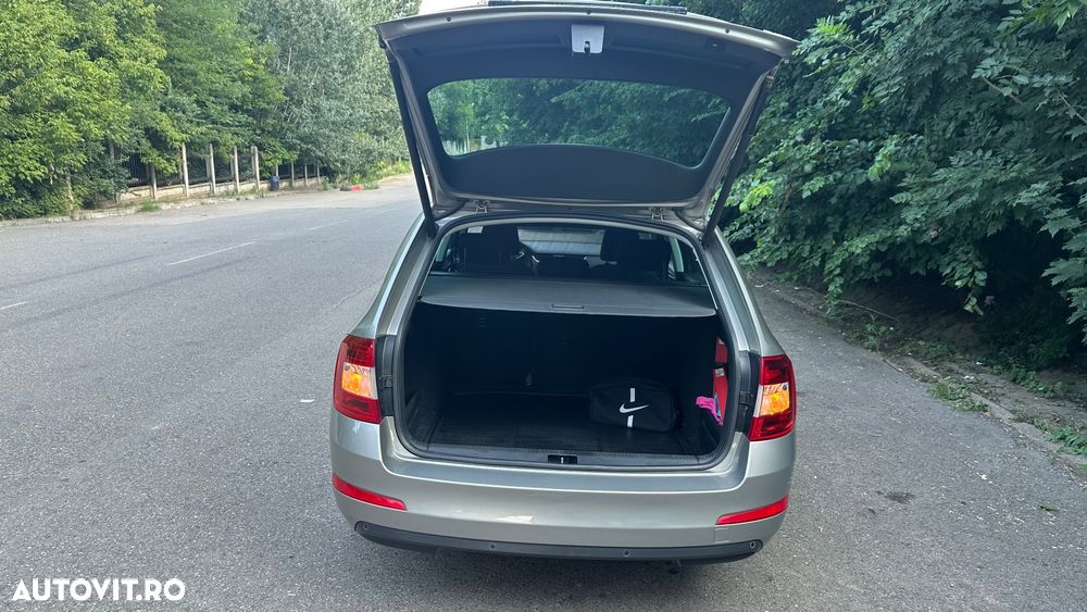 Skoda Octavia 2.0 TDI Ambition - 19