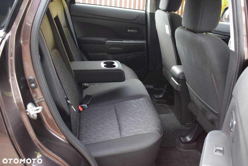 Mitsubishi ASX 2.0 2WD CVT Intro Edition+ - 19